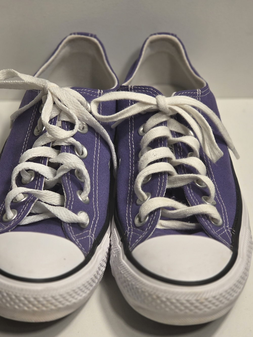 Converse Chuck Taylor All Star Low Top Electric Purple Women’s 8 Men 6